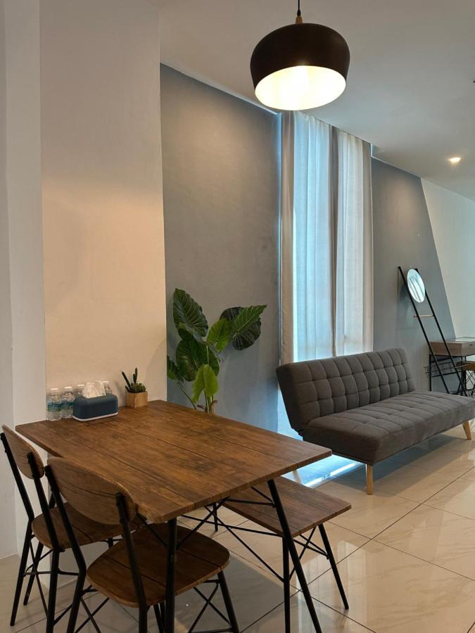 Itcc Manhattan By Stayin 5-6Pax Donggongon Exterior photo